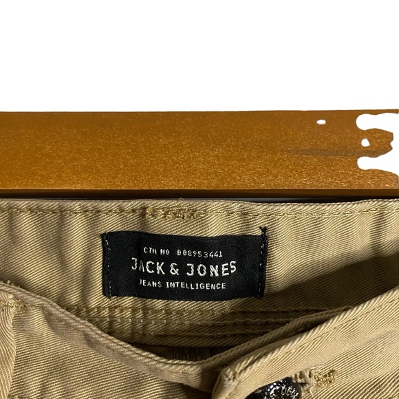 Jack & Jones Men's Tan Khaki Anti Fit Button Fly Shorts - Picture 2 of 12